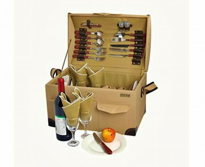 Picnic & Beyond Wooden Picnic Basket for 4