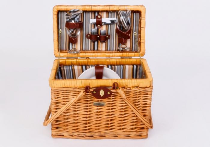 Willow Picnic Basket for 2